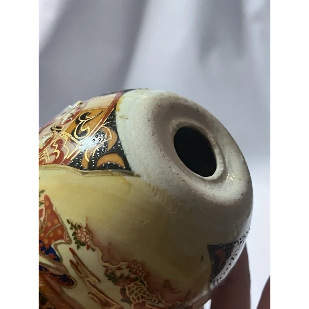 Vintage Japanese Handmade Egg-Shaped Vase Hand-Painted Geisha Scene Decorative A